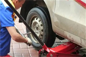 青山附近拖车24小时服务热线电话