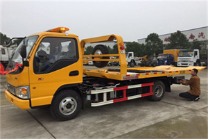 青山哪里有拖车服务